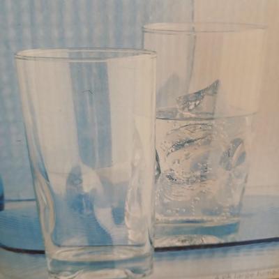 Brand new Home glass drinking set of 4 with wine glasses and aelegant glass vase