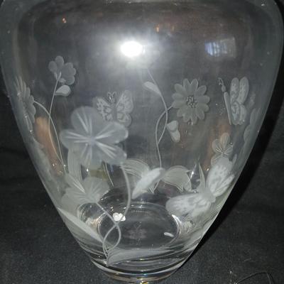 Beautiful Lenox butterfly vase with candles and stained-glass flowers