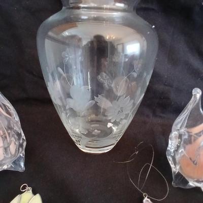 Beautiful Lenox butterfly vase with candles and stained-glass flowers
