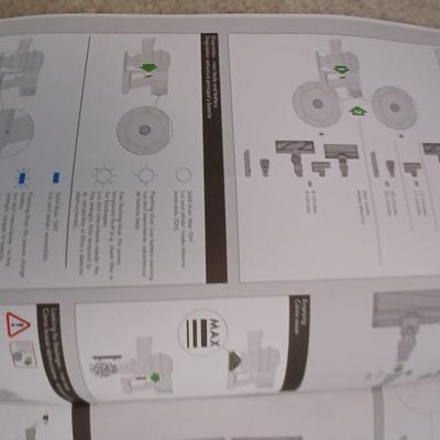 Dyson Vacuum sweeper Vacuum cleaner with attachments and charger