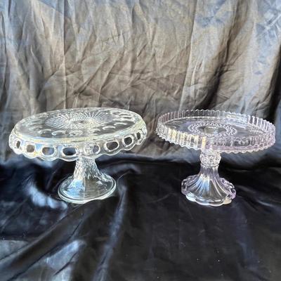 Lot 20 Pair of round cake plates