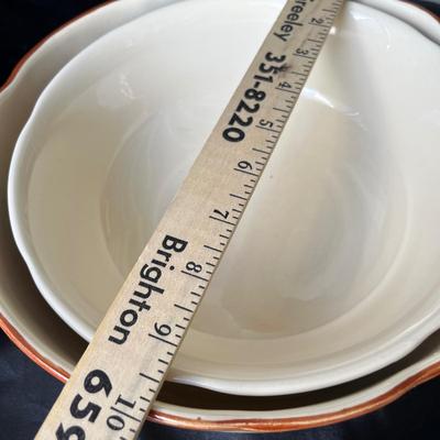 Lot 21 Franciscan Apple Serving pieces