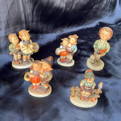 Lot 32 Hummel Lot #2 Boys & Girls