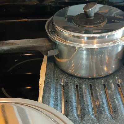 Nice stainless-steel pot and pan set with new broiler pan