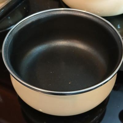 Nice Megaware Electric ceramic Spain made pots and pans set
