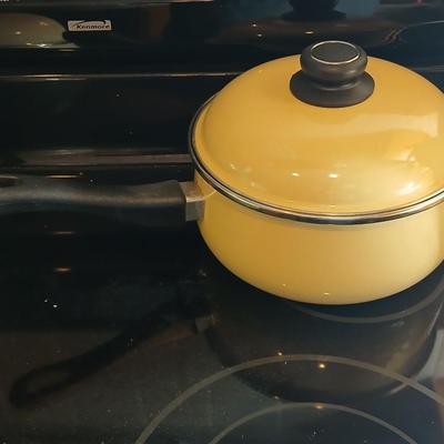 Nice Megaware Electric ceramic Spain made pots and pans set