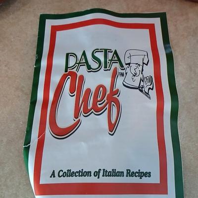 Two new Pasta Chef pots with strainer lids