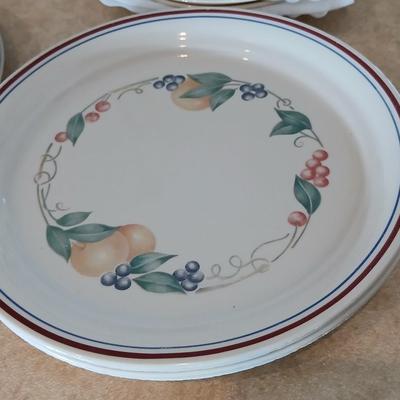 Corelle dinnerware set