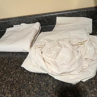 Full Size Linens, Blankets and Bedspreads (BGB-KD)