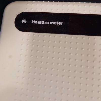 Sharper Image Air purifier and health o meter scale
