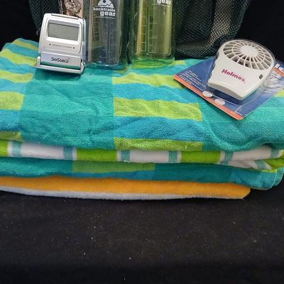Let's go to the beach! Beach towels, Holmes pocket cooler, brand new net backpack and more