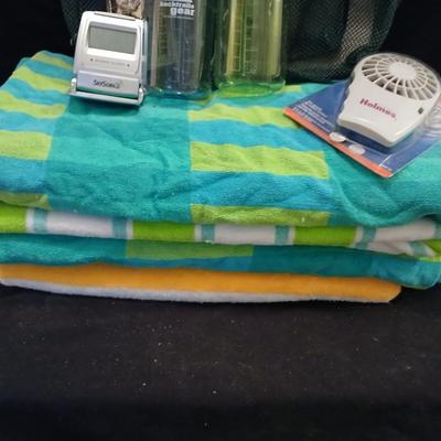 Let's go to the beach! Beach towels, Holmes pocket cooler, brand new net backpack and more