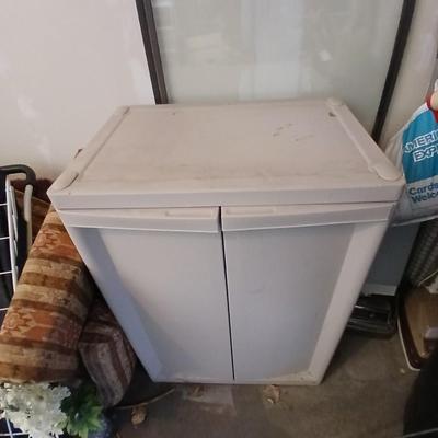Sterlite storage cabinet