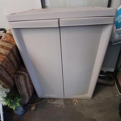 Sterlite storage cabinet
