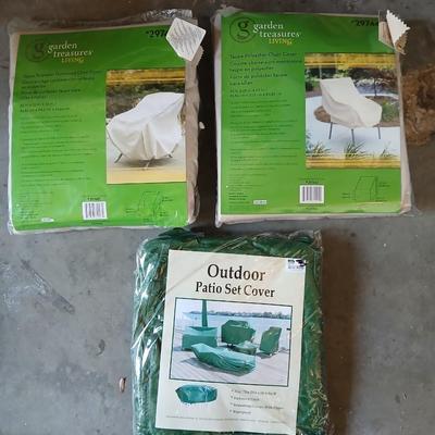 Outdoor patio set cover with two chair covers
