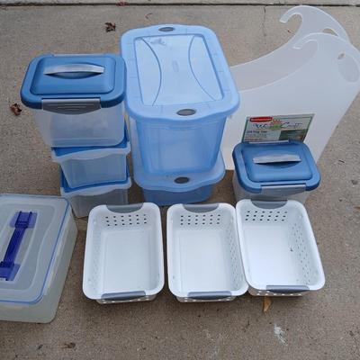 Small totes with lids