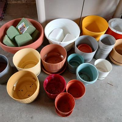 Plastic flowerpots of all shapes and sizes