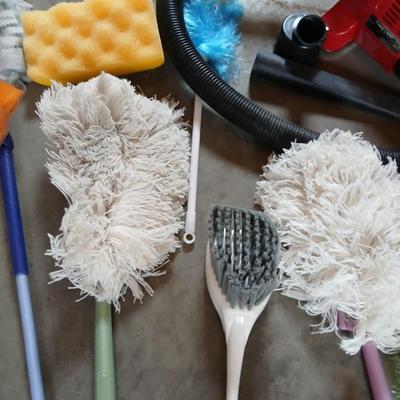 Small Royal dirt devil vacuum with dusters and brushes