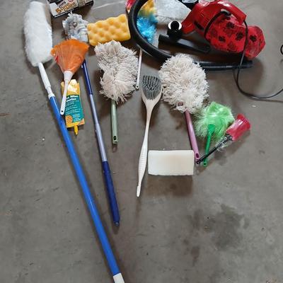 Small Royal dirt devil vacuum with dusters and brushes