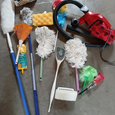 Small Royal dirt devil vacuum with dusters and brushes