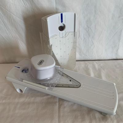 Zyliss Mandoline w/ Chopper, Graters, Juicers, & More (K-HS)