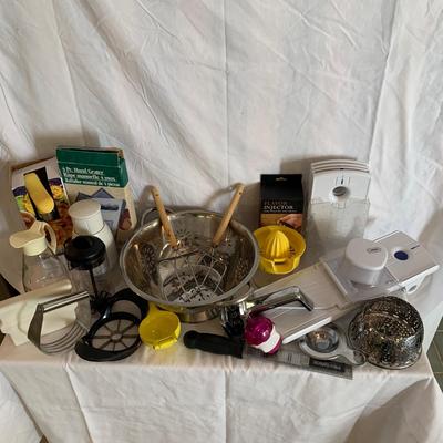 Zyliss Mandoline w/ Chopper, Graters, Juicers, & More (K-HS)