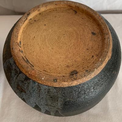 Unique Earth-Toned Pottery Vessels (K-HS)