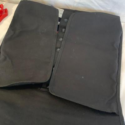 Forschner Victorinox & Messermeister Knives in Fabric Case & More (K-HS)