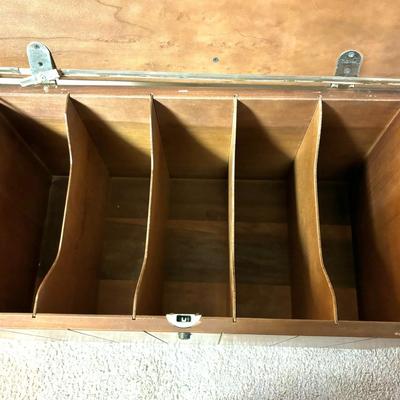 Record/storage cabinet