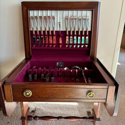 Oneida Sheraton Coffee Table Chest