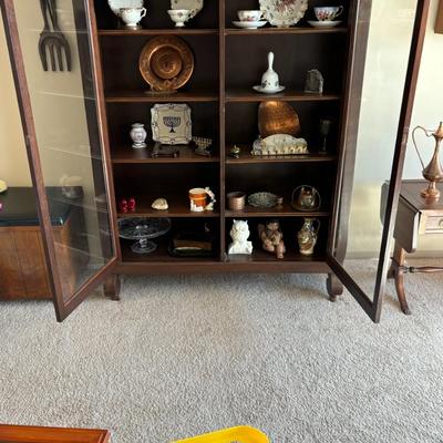 Bookshelf/curio cabinet with glass doors