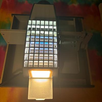 Slide projector