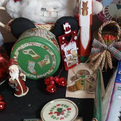 Christmas decorations Santa, Mug set, wreath, reindeer hanging and MUCH MORE