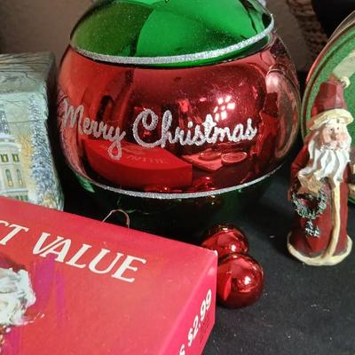 Christmas decorations Santa, Mug set, wreath, reindeer hanging and MUCH MORE