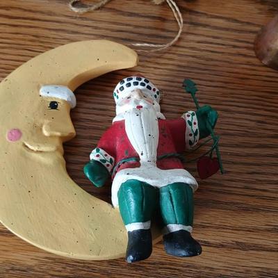 Christmas throw pillows, Mugs, copper-colored angels, plaque and more