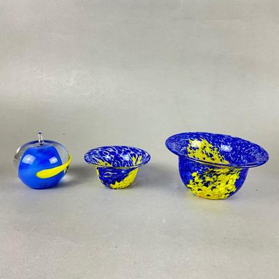 427 Kosta Boda Bowls and Gullaskruf Glass Paperweight