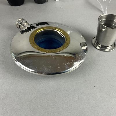 432 Grants of Dalvey Scotland Flask with Flask and Shot Glasses