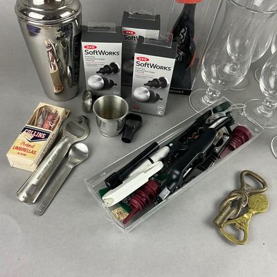 433 Lot of Le Crueset Bottle Opener with Colada Glasses