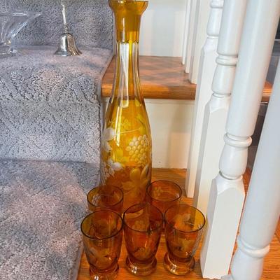 Amber decanter & glasses