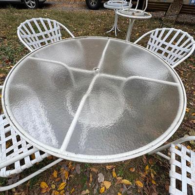 267 White Aluminum Outdoor Table & Chairs Set