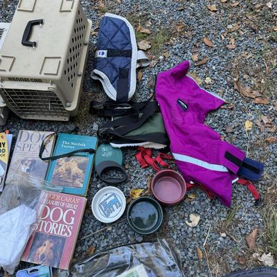 387 Fantastic LOT of Misc Dog Supplies.