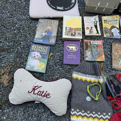 387 Fantastic LOT of Misc Dog Supplies.