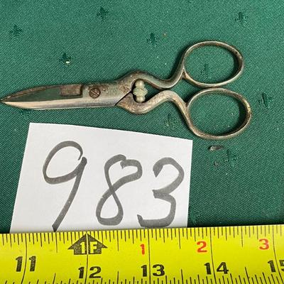 Vintage Button Hole Scissors