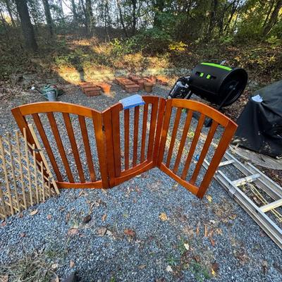 391 LOT of Pet Gates, Various Sizes