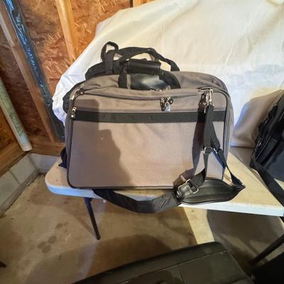 392 Luggage & Travel Bag LOT
