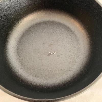 Brand New Lodge Cast Iron Griddle, Dutch Oven, & More (K-HS)