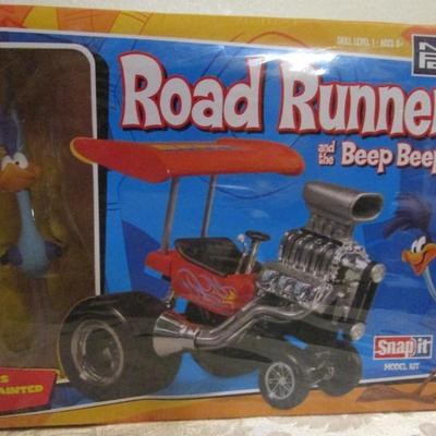 Roadrunner snap together model