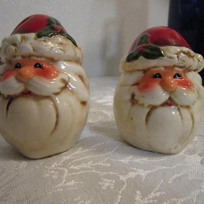 Santa ceramic salt & pepper shakers