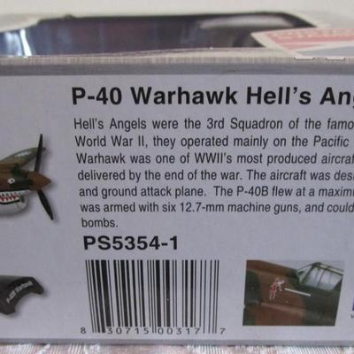 Daron P-40 Warhawk Hell's Angels die cast historic airplane with stand 1:90 scale