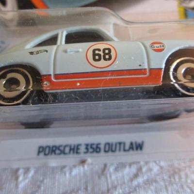 2 Hot Wheel cars